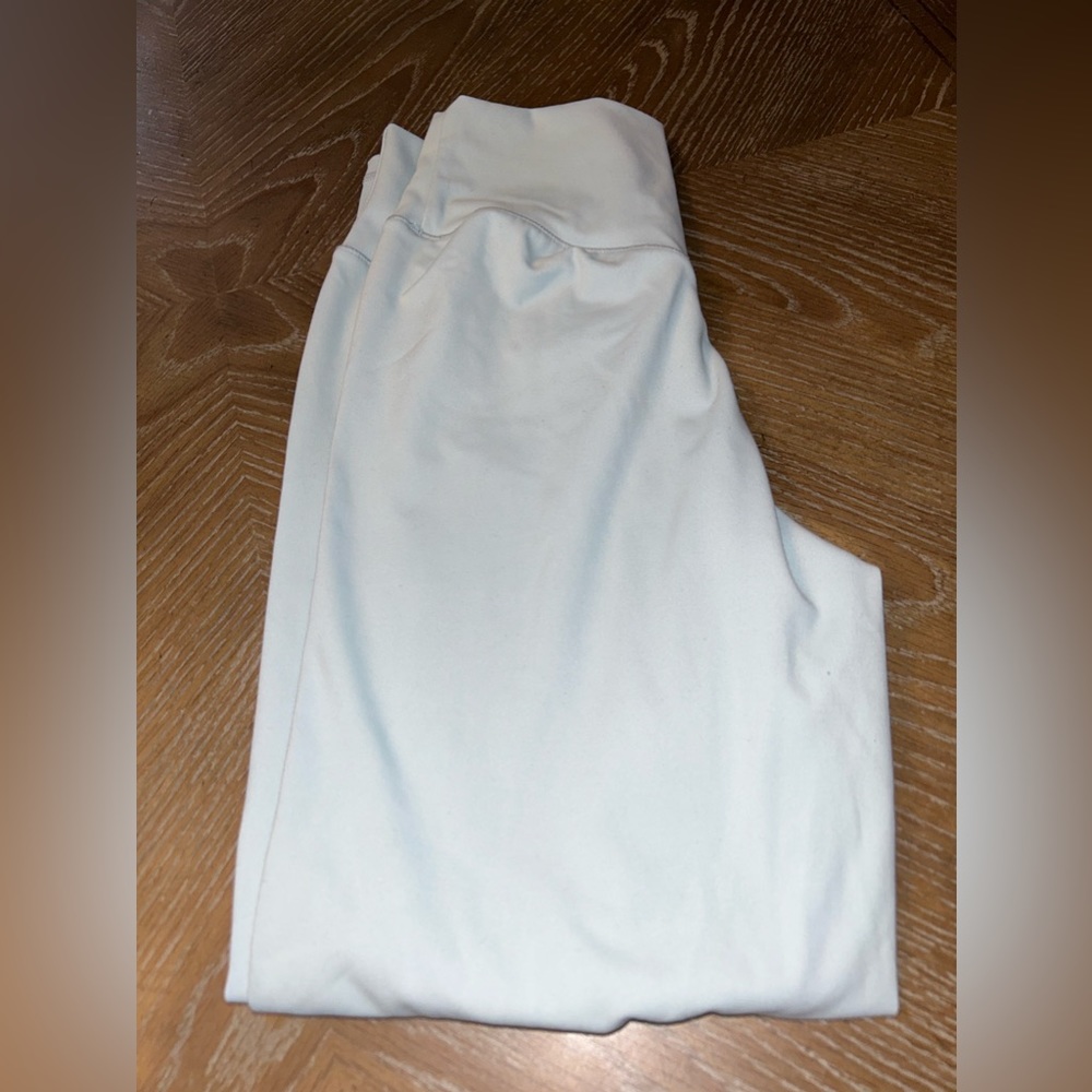 PTULA - size 8